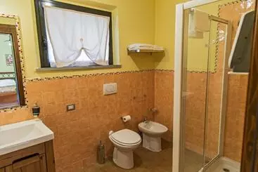 هتل Agriturismo B&b Le Gazze