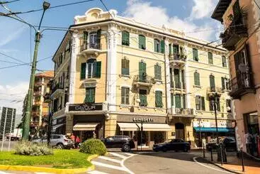 Hotel Cavour Guest House