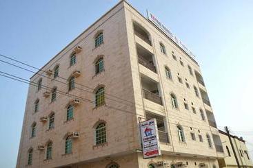 هتل Manazel Tayba Furnished Apartments
