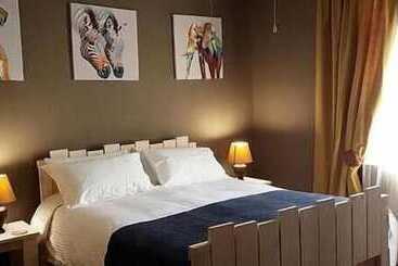 فندق 86 On Langenhoven B&b