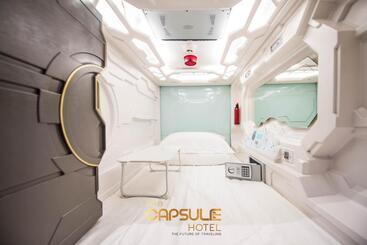 Hotel The Capsule