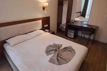 هتل Reikartz 2017