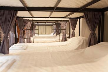 هتل Ha Noi Lantern Dorm  Adults Only