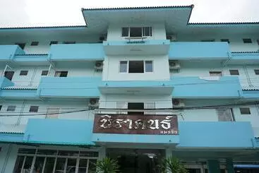 هتل Nirakon