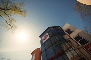 Jam Hotel Truskavets