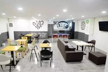 هتل Kimchee Busan Station Guesthouse  Hostel