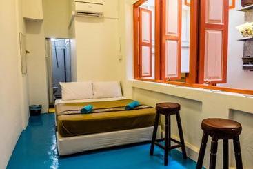 ホテル D´riverside Inn