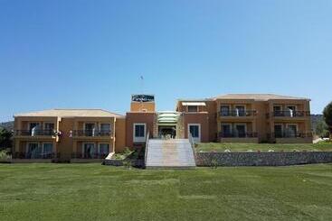 Hotel Finiki Plaza