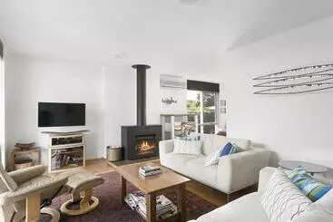 Appartements touristiques Front Beach Shack   Renovated House In A Quiet Location