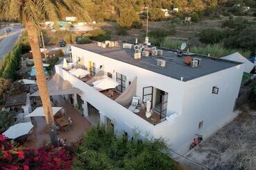 Boutique Hostal La Curandera De Salinas