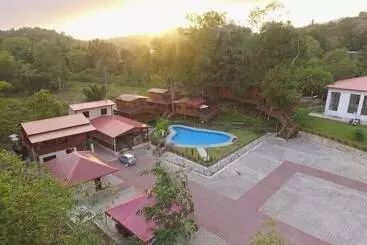 Hotel Borneo Tree House
