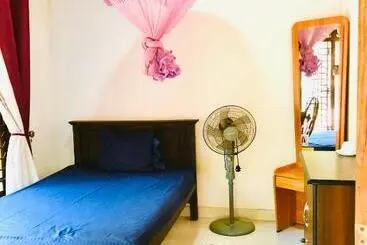Nuwa S Place Hostel