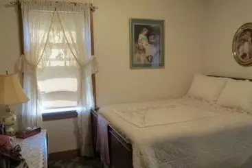 Lilac Village Bed & Breakfast