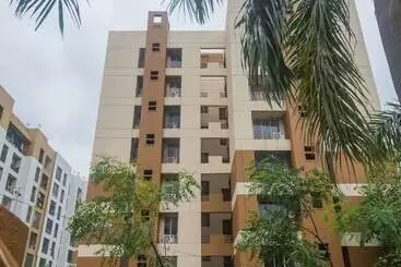 Oyo 15119 Vista Service Apartment