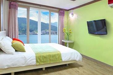 Жильё для туристов Tongyeong Tower Pension