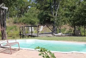 Hotel Warthogs Safari Camp