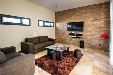آپارتمان‌های توریست‌ها Villa Isis à L Entre Deux Avec Piscine Pour 7 Personnes
