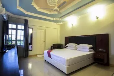 هتل La Cabana Maldives