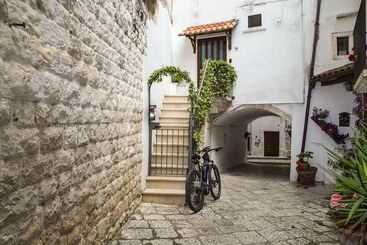 Bed and Breakfast L Angolo Di Gaudì, Alcoba Fascinosa