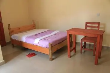 هتل Kisoro Comfort Inn