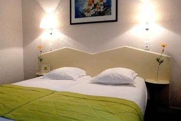 בית מלון כפרי Logis Hôtel De La Paix