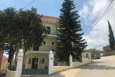 ホテル Naftilos Studios