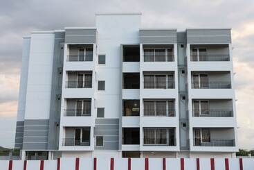 Hotelli Oyo 6345 Mahindra World City