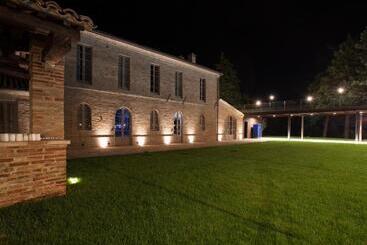 فندق Terra Di Gradara