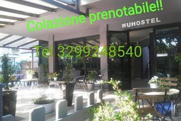 호텔 Wuhostel