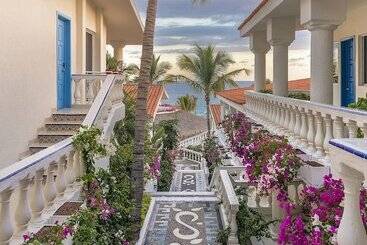 בית מלון כפרי Mar Del Cabo By Velas Resorts