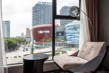 Lavande Hotel Shenzhen Baoan Haiya Binfencheng