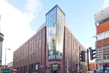 هتل Premier Inn Liverpool Lime Street