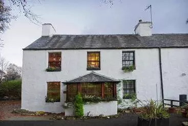 Alberg The Falls Of Dochart Inn