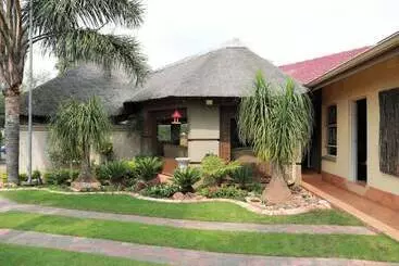 Pension Big 5 Guest House