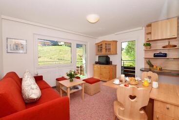 Апарт-отель Familienhotel Kleinwalsertal