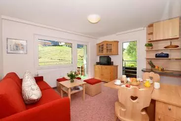 هتل آپارتمان Familienhotel Kleinwalsertal