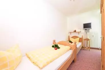 アパートホテル Familienhotel Kleinwalsertal