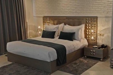 Отель Hospitality Inn