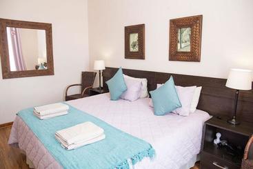 Pension Jaybay House