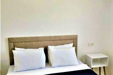 هتل آپارتمان Gurkan Apart