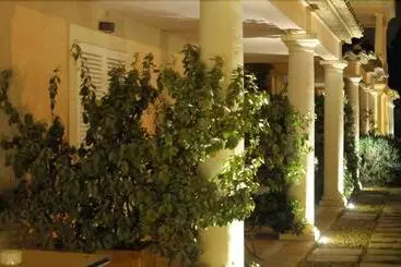 Hotel Hôtel Villa Les Rosiers