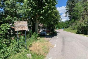 Majatalo Hostal Rural Can Enric