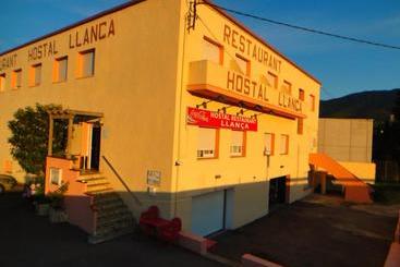 پانسیون Pensió Restaurant Llança