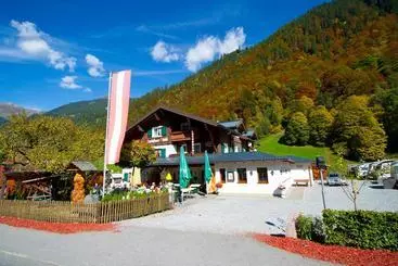 Majatalo Gasthaus Muntafuner Stöbli