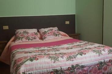 پانسیون Hostal Fisterra