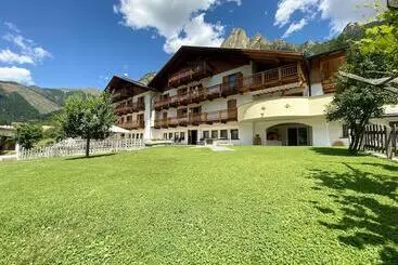 Foresto   Holiday Apartments