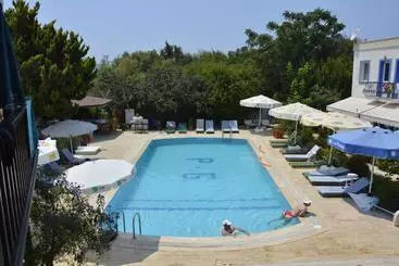 Paradise Garden Apartments