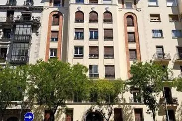 پانسیون Hostal Arco Iris