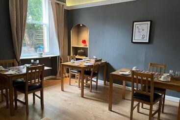 Pension Glenaldor House B&b