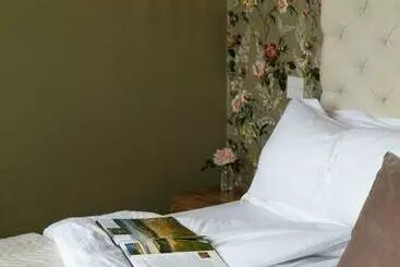 Hostel The Lion Inn